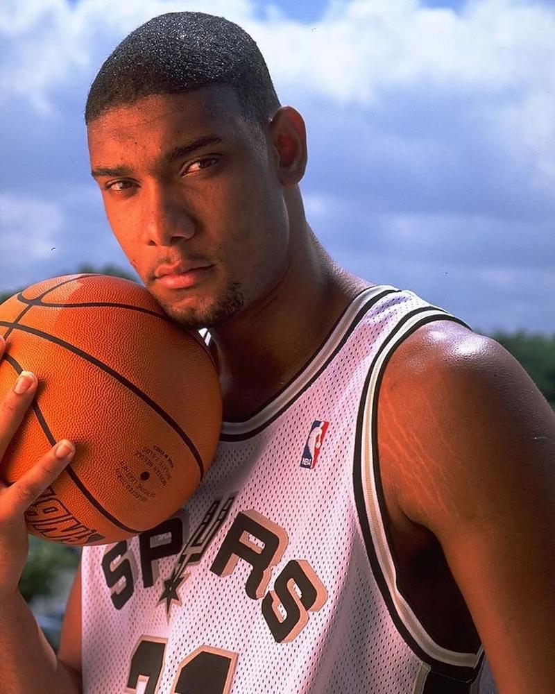 NBA ｜ 小萨博尼斯篮板创新高 帝王逆转敳尔迪夺六连胜