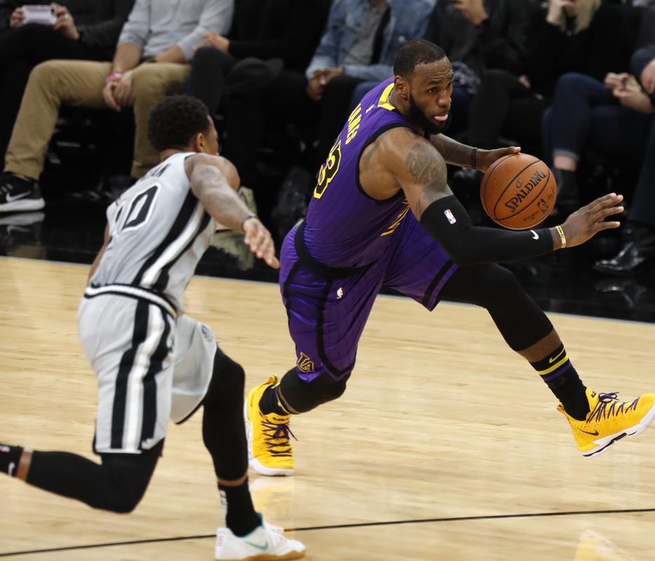 4场精彩对决来袭！东西部多队状态各异，谁能在主客场扭转局势？