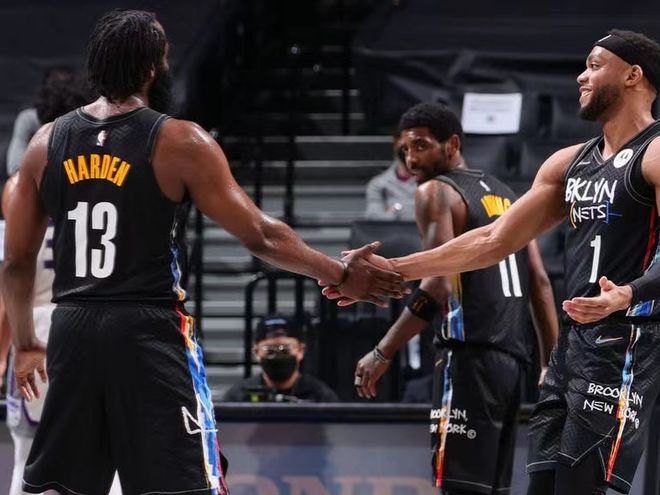 古德温8记三分平本赛季单场替补球员纪录 克雷伊奇&斯玛特曾做到