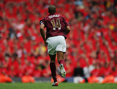 [天下足球]穆西亚拉世界波 拜仁小胜圣保利