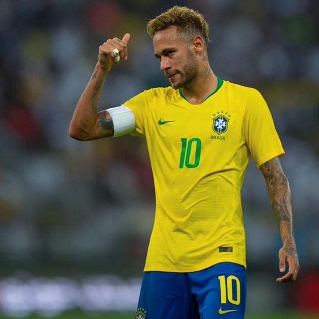 数据分析师：曼联可以考虑资源有限但持续超额完成任务的主帅