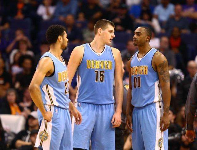 哈登：克尼佩尔投篮准得要命，黄蜂得到他是很大的收获