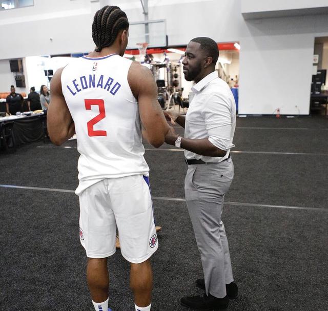 明尼苏达双城队在 1965 年首次夺得美联冠军，库法克斯在世界大赛中表现完美